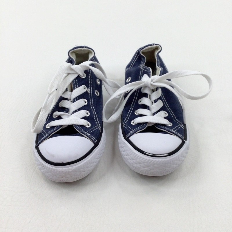 Navy Canvas Shoes - Boys/Girls Size 11