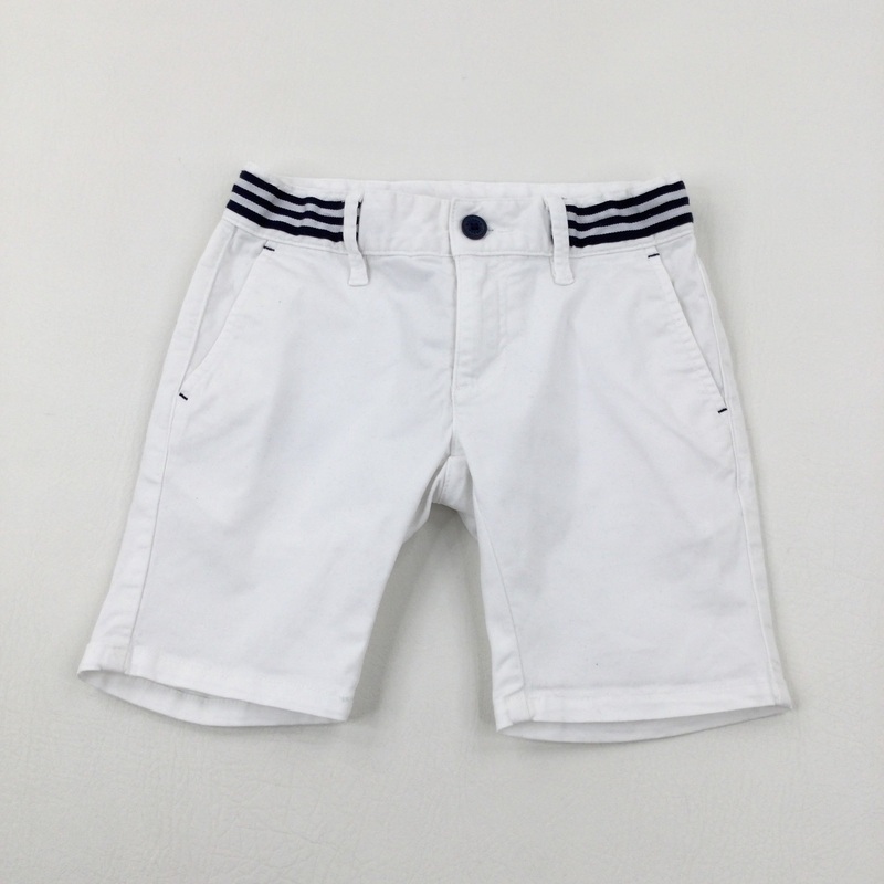 Smart White Shorts With Adjustable Waist - Boys 5-6 Years