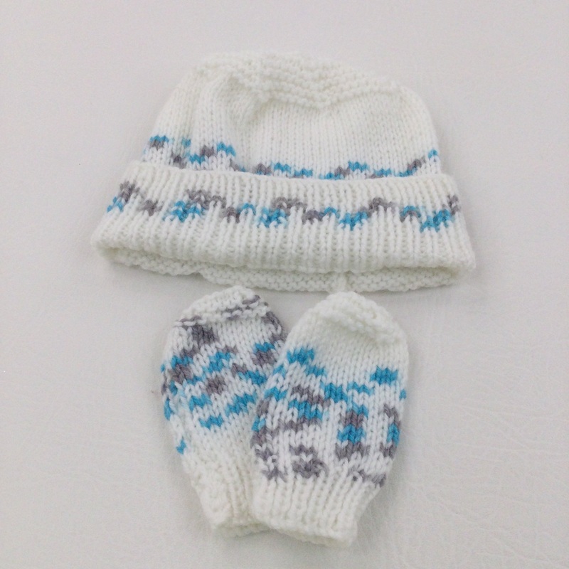 White, Grey & Blue Handknitted Hat & Mittens Set - Boys/Girls 0-3 Months
