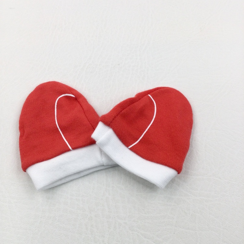 Red Christmas Scratch Mitts - Boys/Girls Newborn