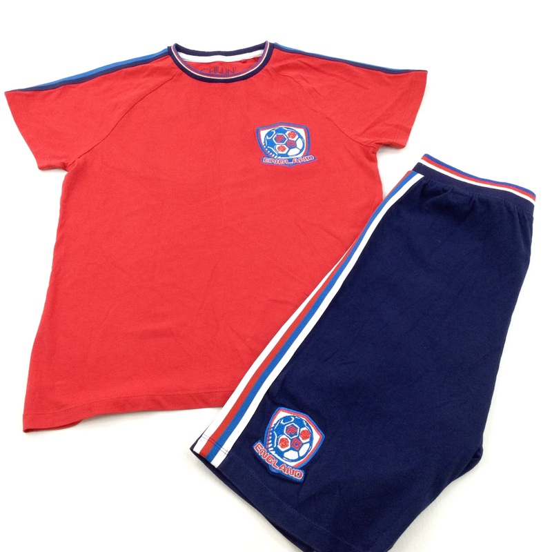'England' Football Style Red & Navy T-Shirt & Lightweight Jersey Shorts Set - Boys 12 Years
