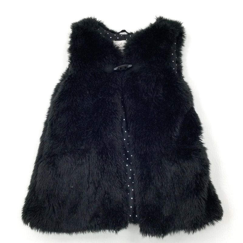 Black Fluffy Gilet - Girls 5-6 Years