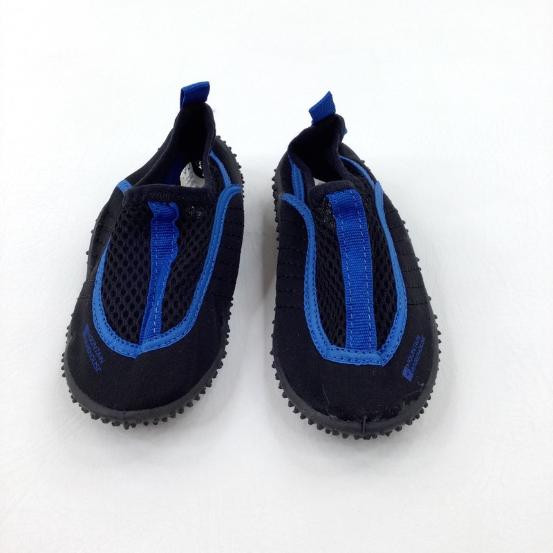 Blue & Black Beach Shoes - Boys - Shoe Size 8