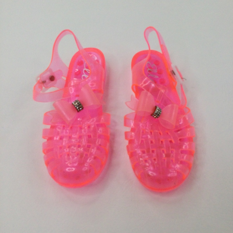 Bows Pink Beach Shoes - Girls - Shoe Size 3