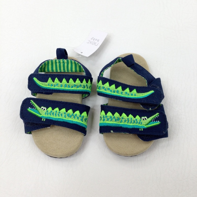 **NEW** Crocodile Navy Sandals - Boys - Shoe Size 1