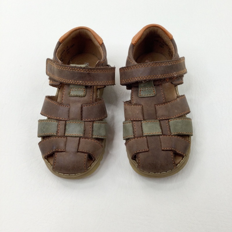 Tan Sandals - Boys - Shoe Size 8