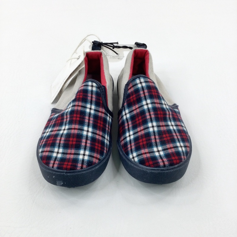 **NEW** Tartan Navy Shoes - Boys - Shoe Size 11