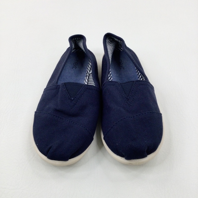Navy Canvas Shoes - Boys/Girls - Shoe Size 2