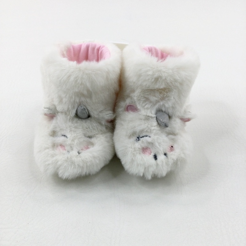 **NEW** Unicorns White Fluffy Baby Boots - Boys/Girls - Shoe Size X