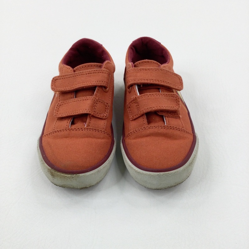 Rainbows Embroidered Orange Canvas Shoes - Boys - Shoe Size 9