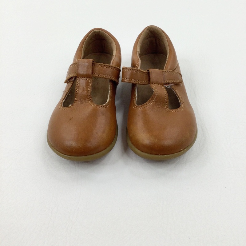 Tan Shoes - Girls - Shoe Size 8.5