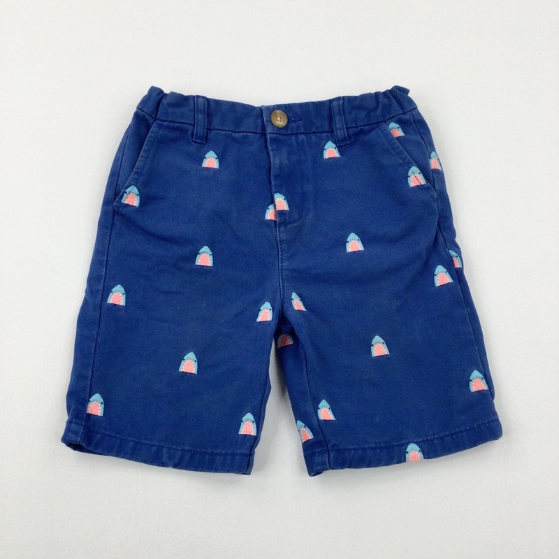 Sharks Embroidered Blue Shorts With Adjustable Waist - Boys 6-7 Years