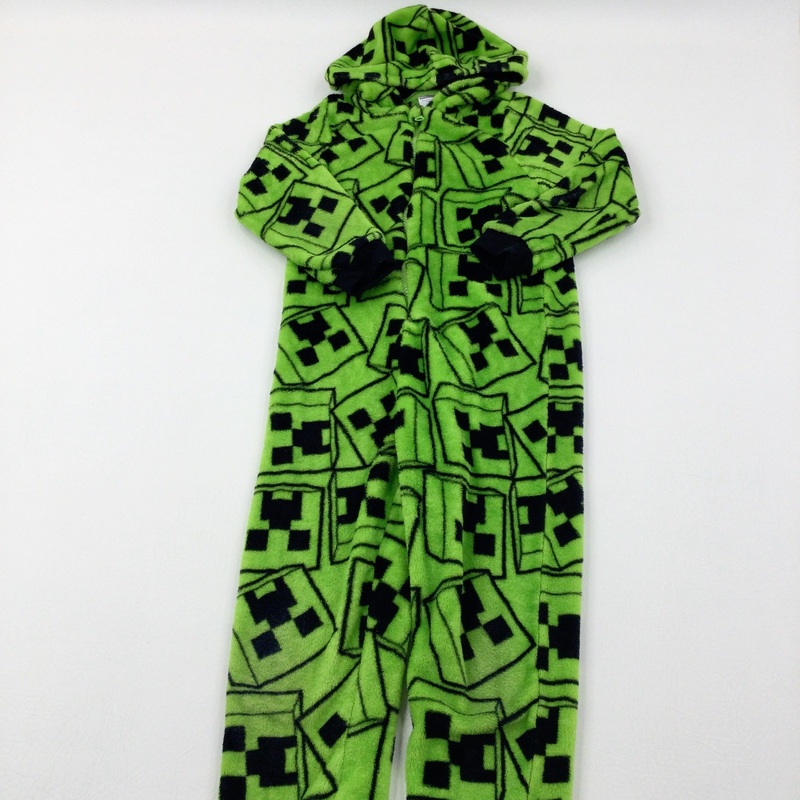 Minecraft Green & Black Fluffy Onesie - Boys 6-7 Years