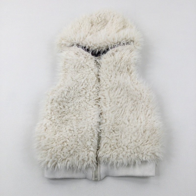 White Fluffy Hooded Gilet - Girls 5-6 Years
