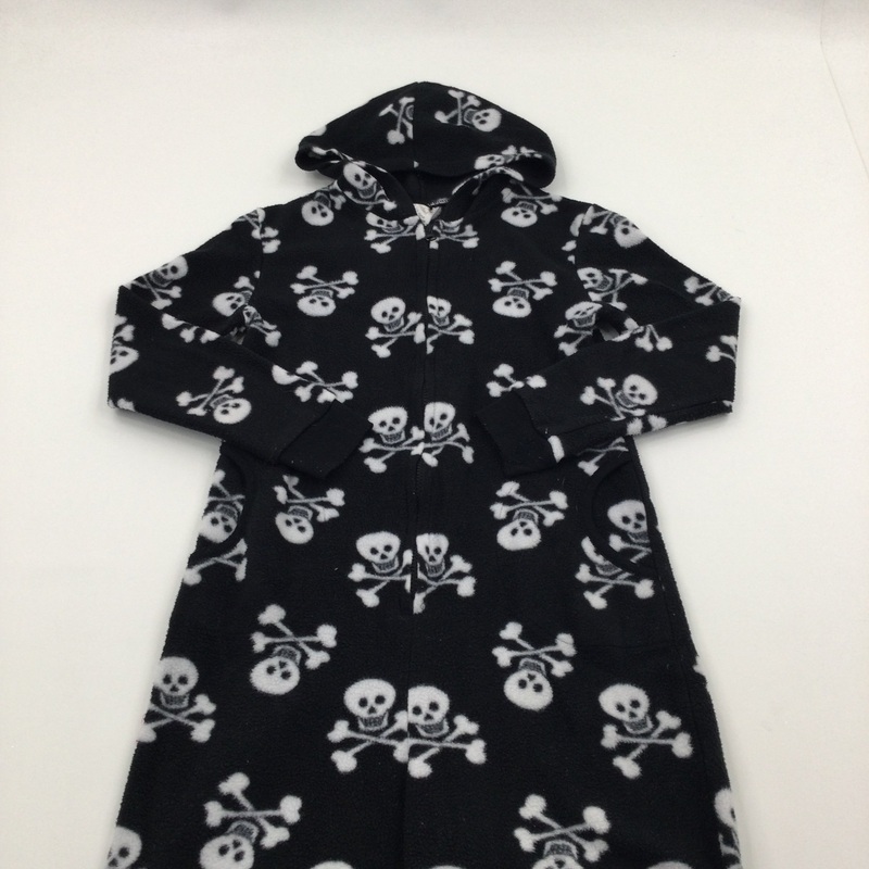 Skulls Black & White Fleece Onesie - Boys 11-12 Years