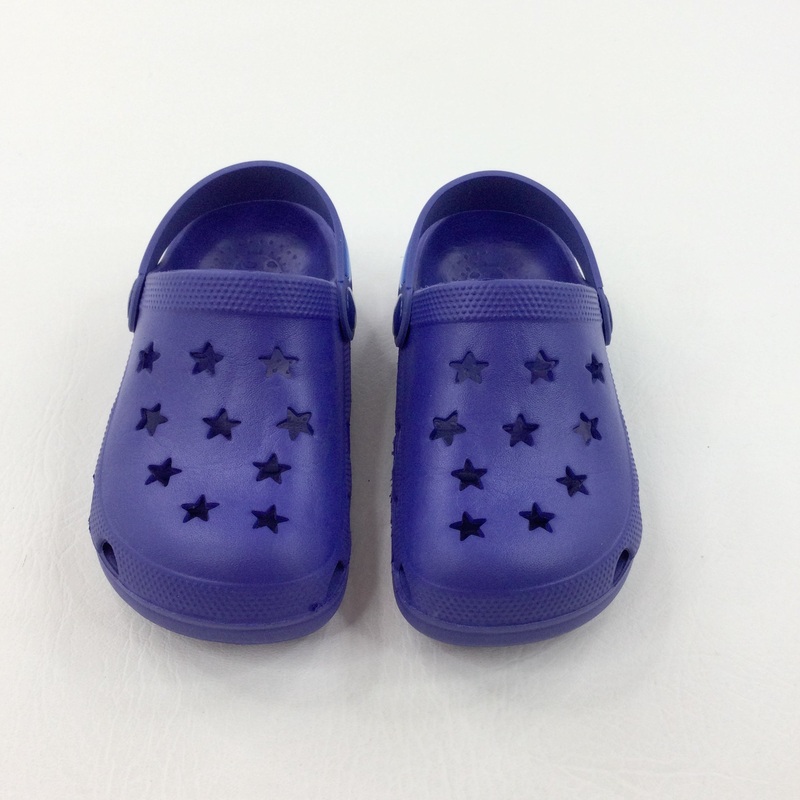 Purple Crocs Style Clogs - Boys/Girls - Shoe Size 8/9