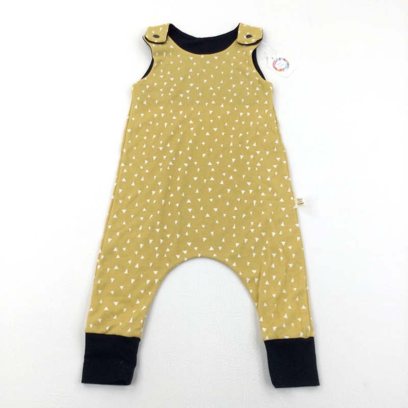 **NEW** Triangles Mustard Yellow & White Jersey Dungarees - Boys 9-12 Months