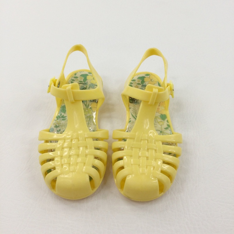 Yellow Plastic Buckle Up Shoes - Girls - Shoe Size 10