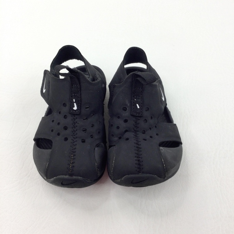 Black Velcro Beach Shoes - Boys/Girls - Shoe Size 4.5/5