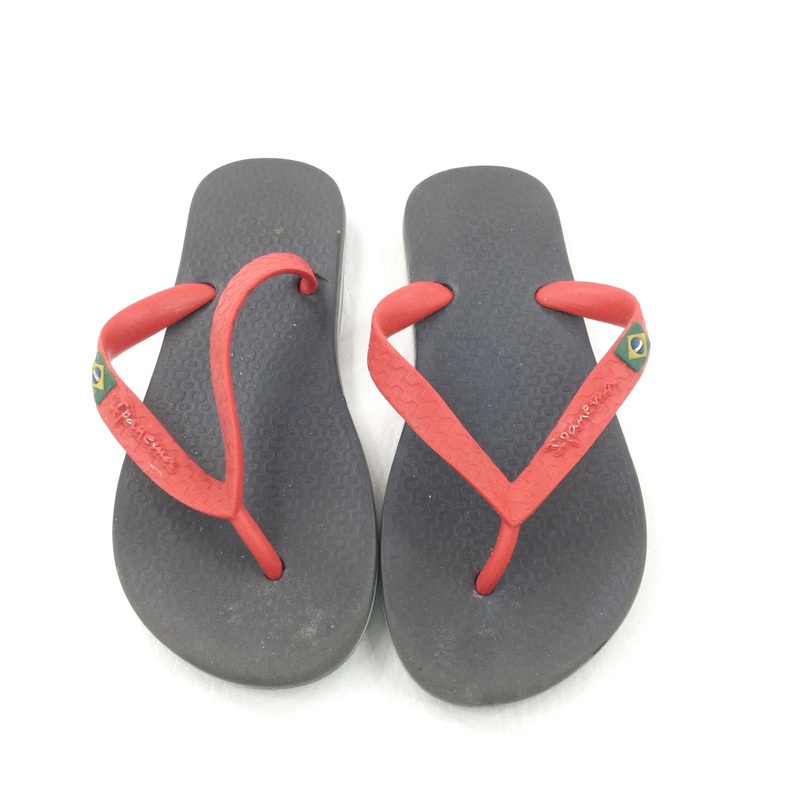 Red & Brown Flip Flops - Girls - Shoe Size 12.5