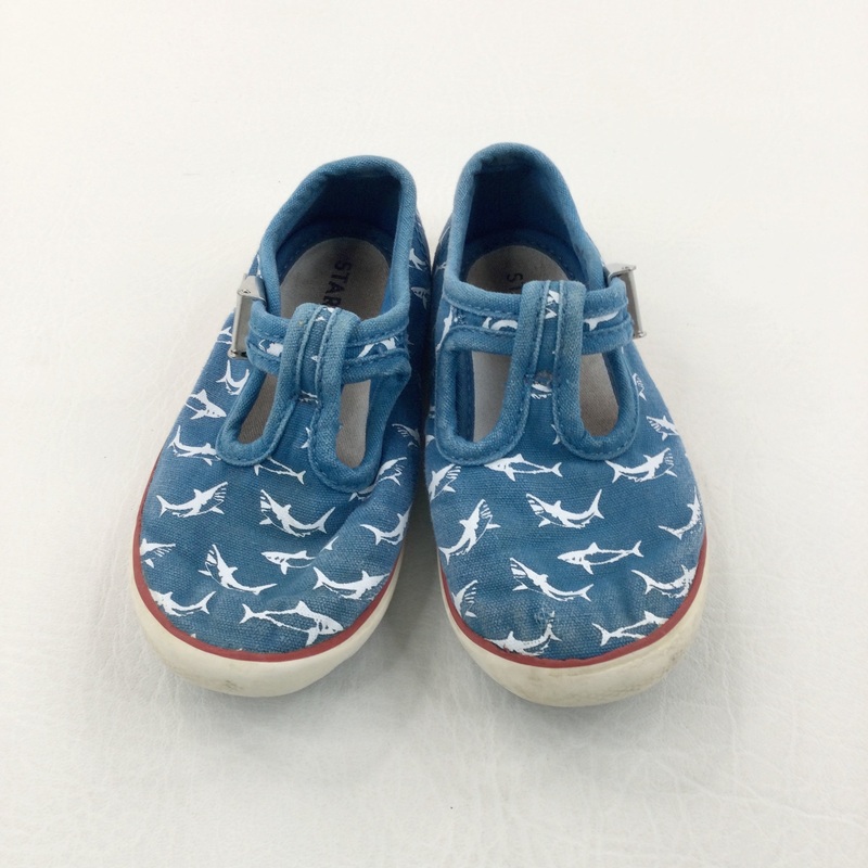 Sharks Blue Canvas Shoes - Boys - Shoe Size 7.5