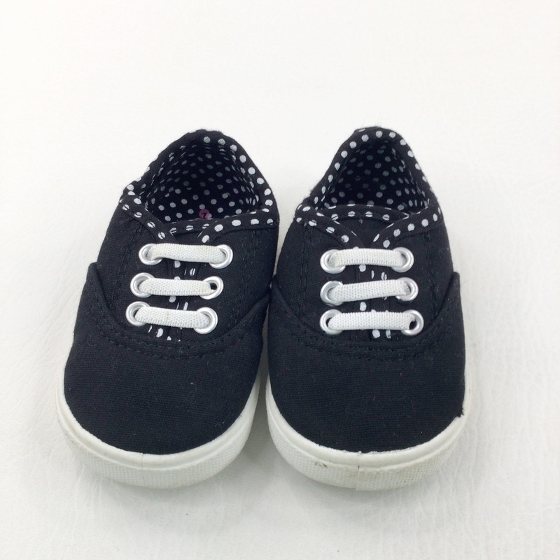 Spotty Black & White Canvas Shoes - Girls - Shoe Size 4